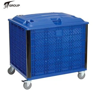 Izoliuotas birių konteinerių krūtinės stilius su ratukais